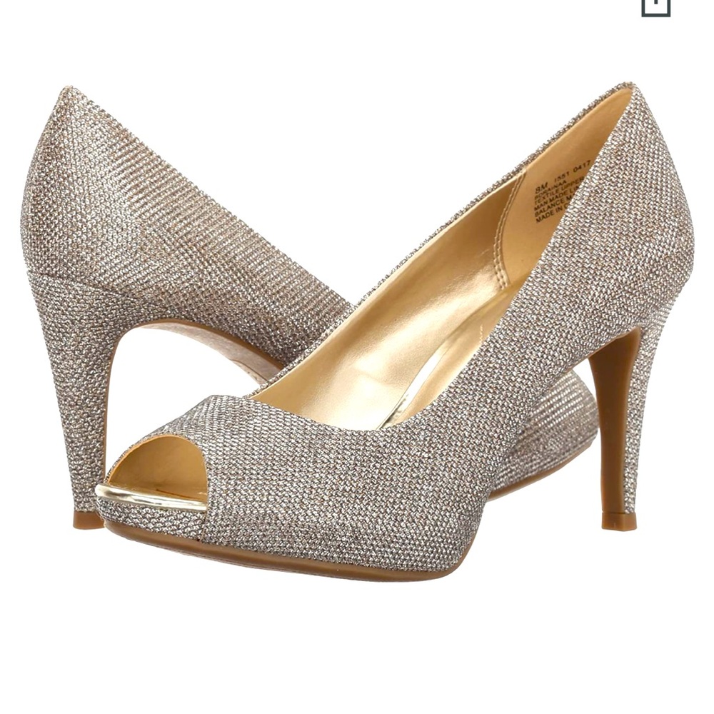 Bandolino Women's Rainaa Pump!!